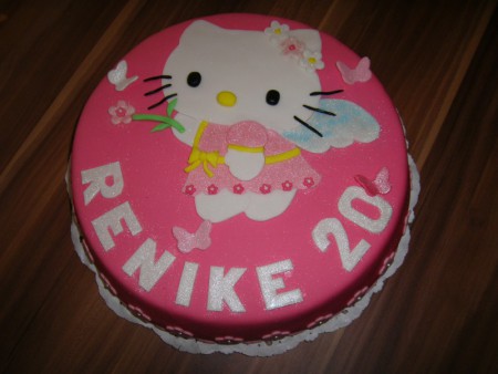 tvarohovo broskyňová torta hello kitty